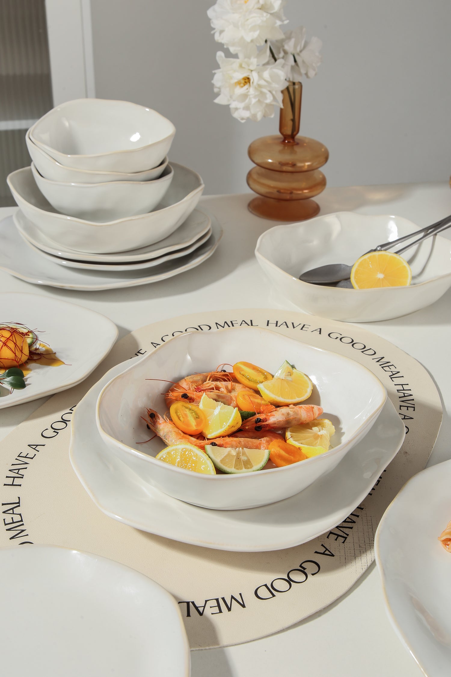 16-Piece Stoneware Set-Pearl White