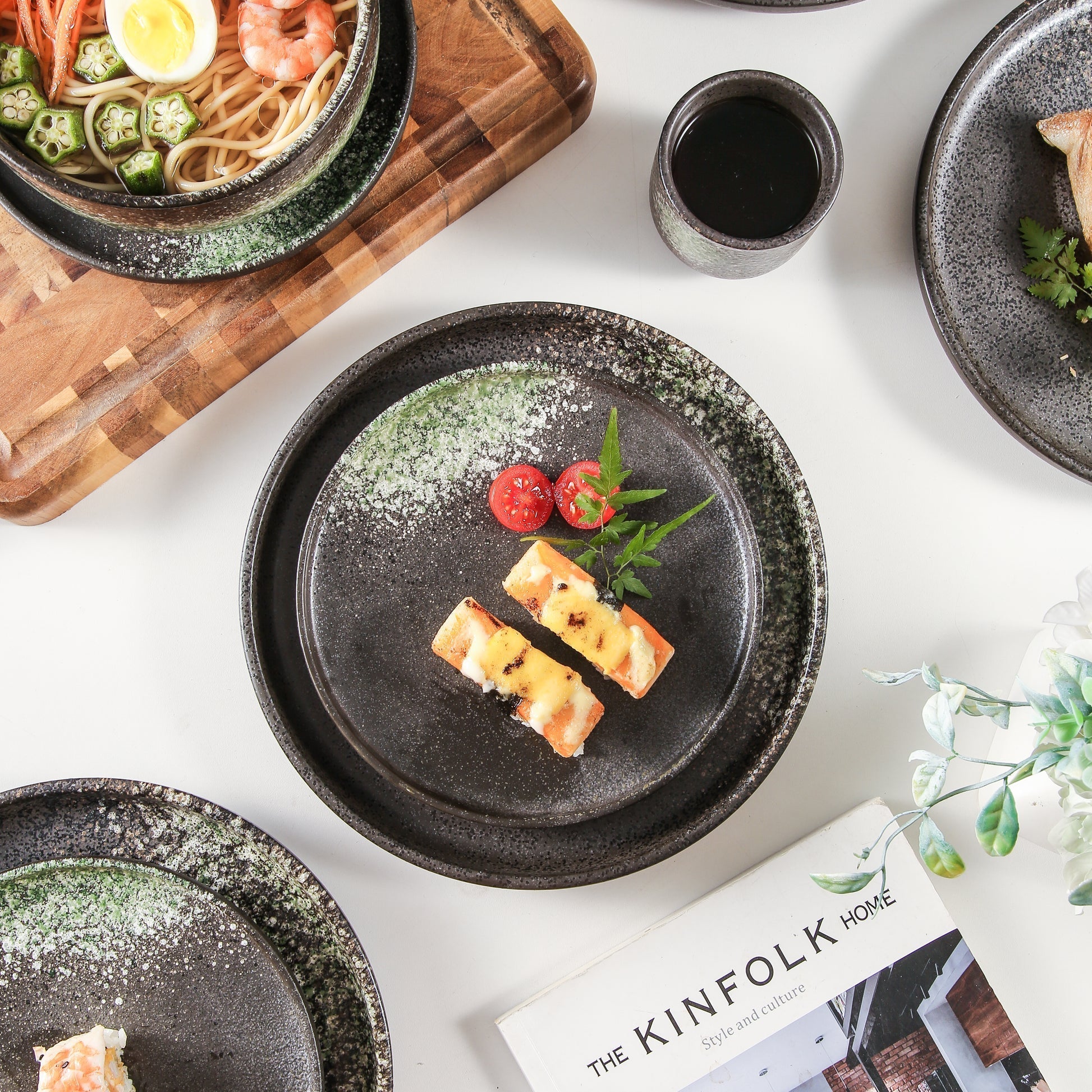 Iroha 16-Piece Green Stoneware Set